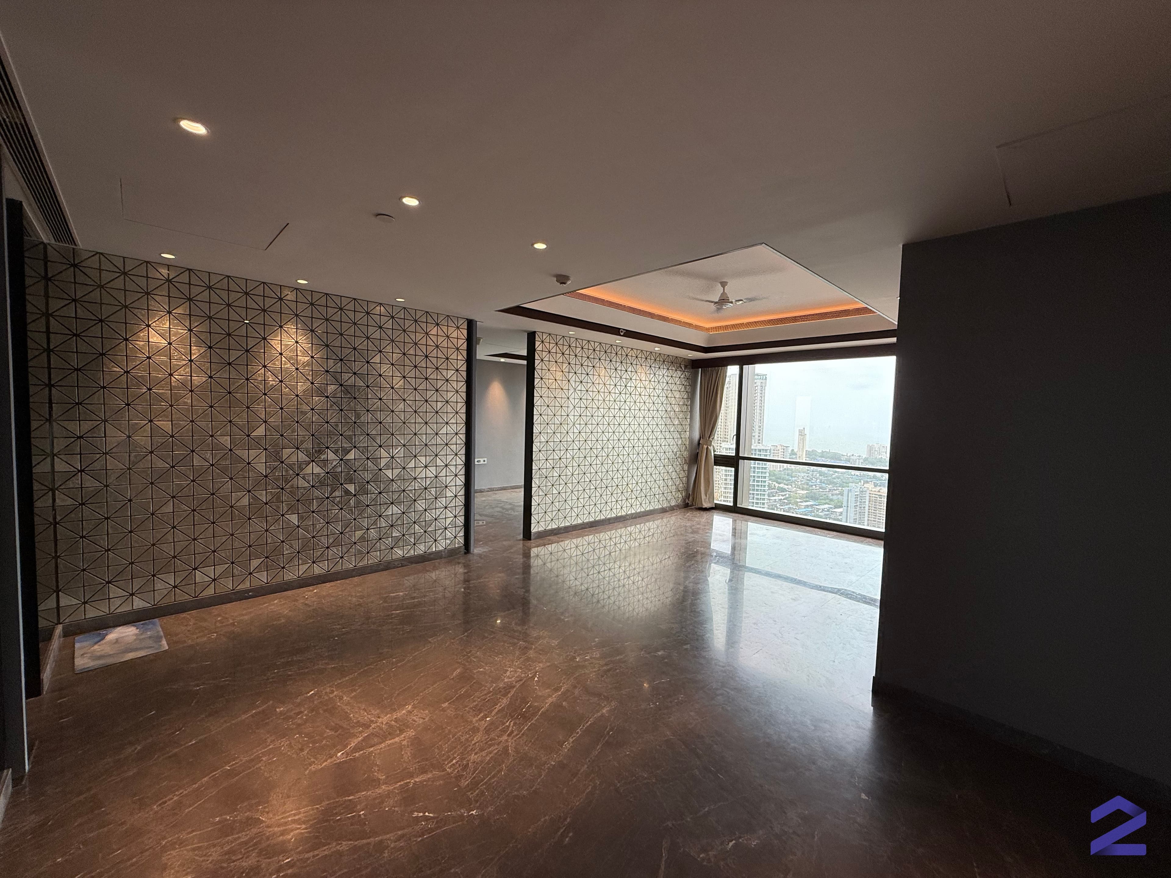 4 BHK Apartment in Lodha Trump Tower