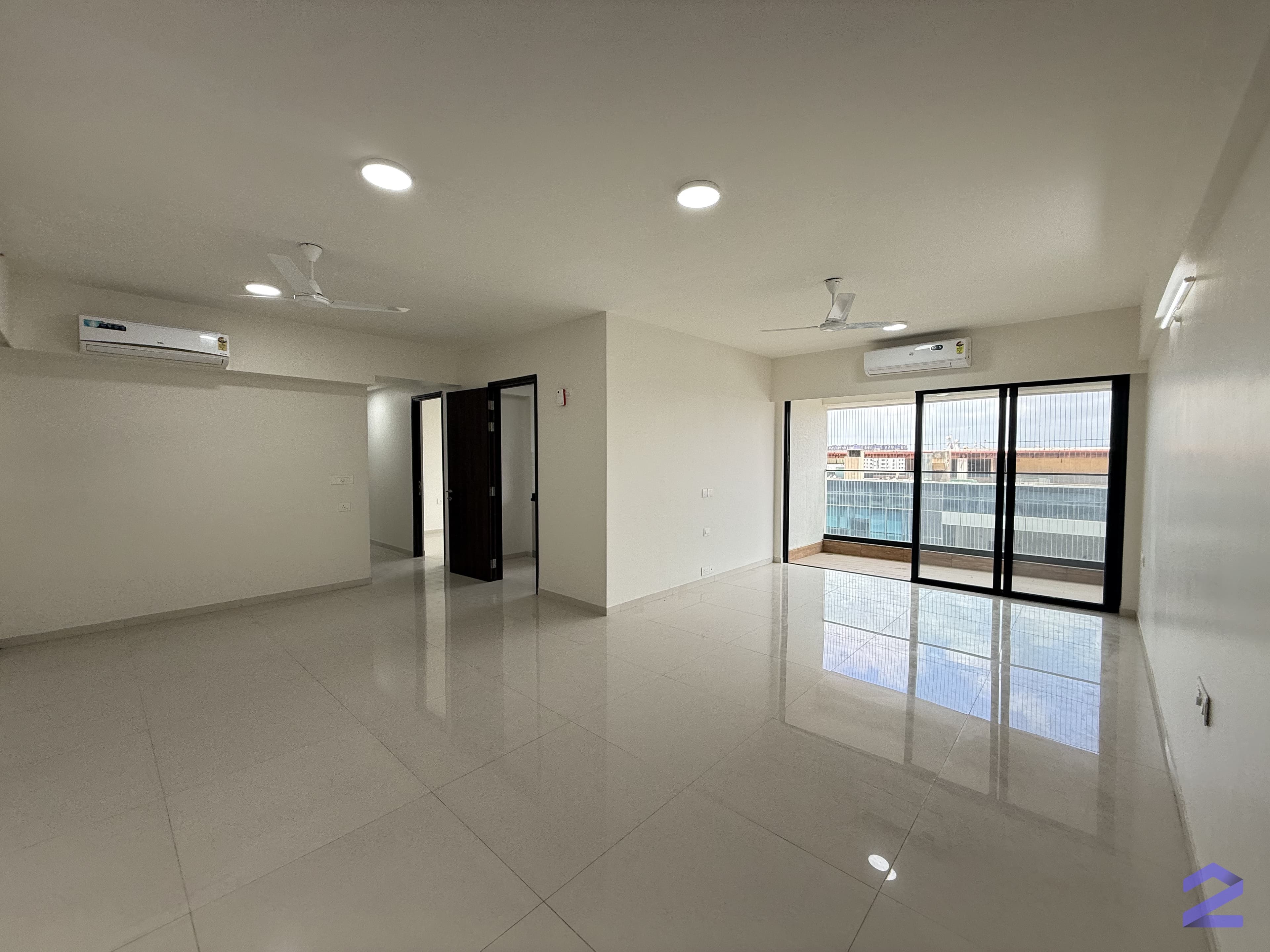 5 BHK Apartment in Kalpataru Magnus